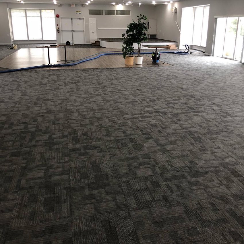 Before and after carpet cleaning in a Vancouver property